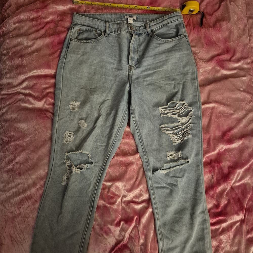 Forever 21 Light Blue Distressed Straight Leg Jeans